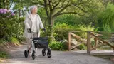 Rollator bäst i test 2026 – 8 modeller jämförda