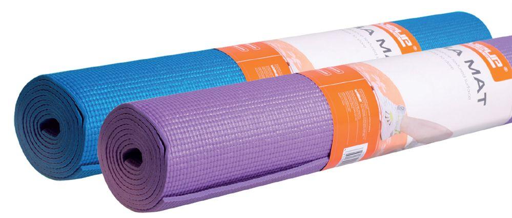 Blå Aserve yoga- och träningsmatta i fast skum, utrullad på golvet