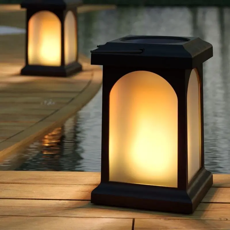 Trueflame solcellslykta med levande lågeffekt och USB-laddning